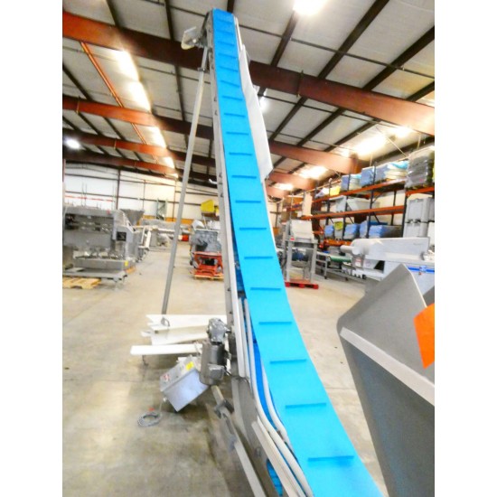 INLINE CLEATED LIFT Z CONVEYOR